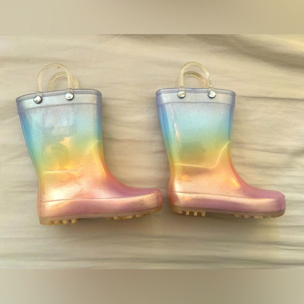 Cat and Jack Rainbow Toddler Rain Boots- size 6